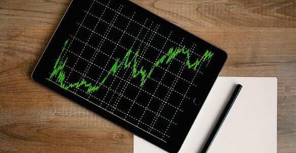 Cryptocurrency vs Stock Market - What are the Main Differences